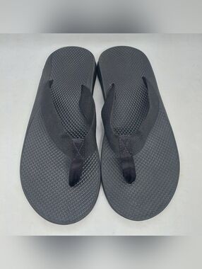 Chaco Classic Flip Flops Mens Size 9 Sandals Black Beach Summer Shoes Slide